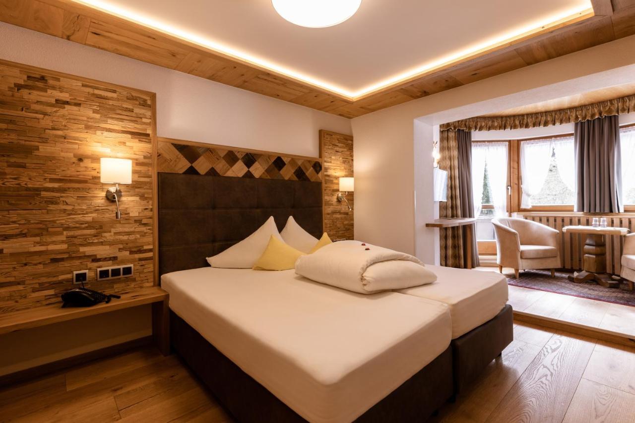 Hotel Schlosshof Ischgl Exterior photo