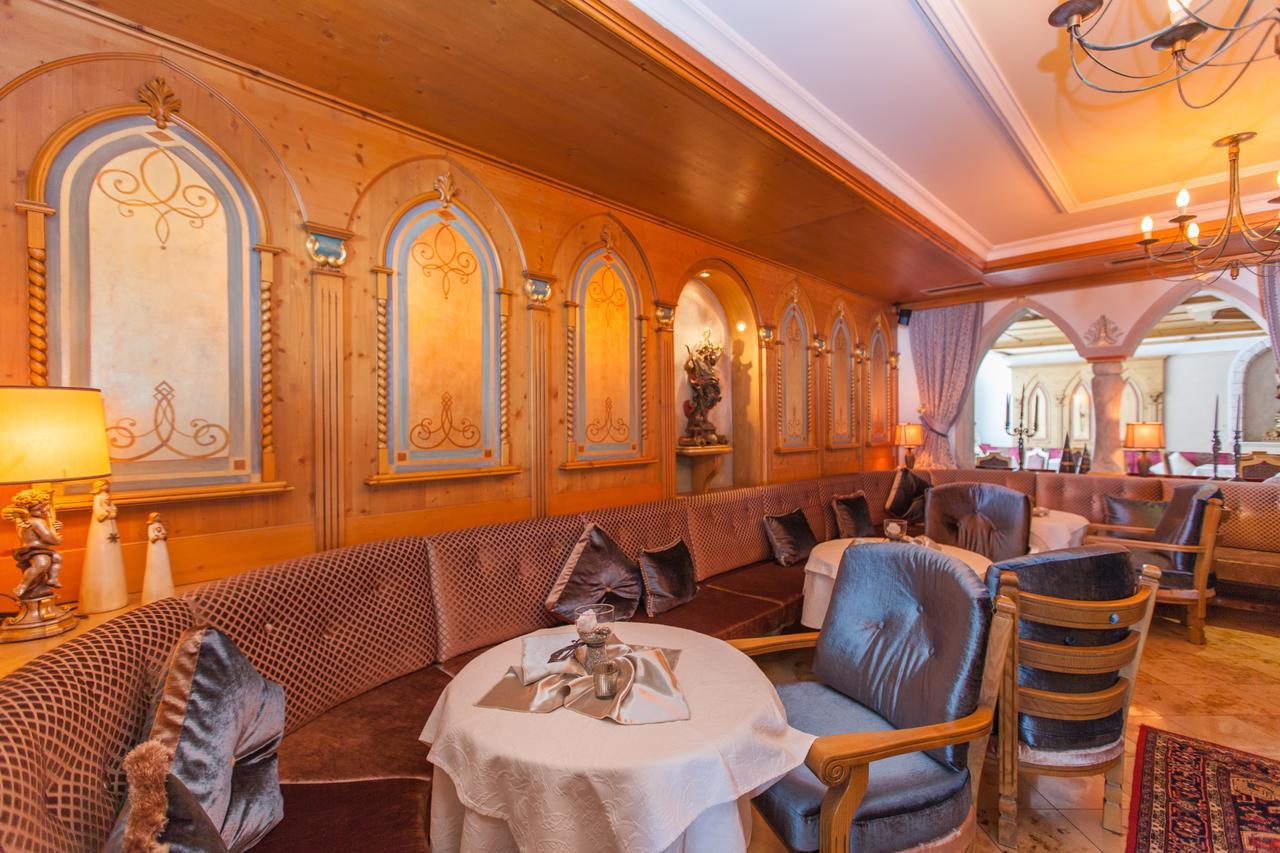 Hotel Schlosshof Ischgl Exterior photo